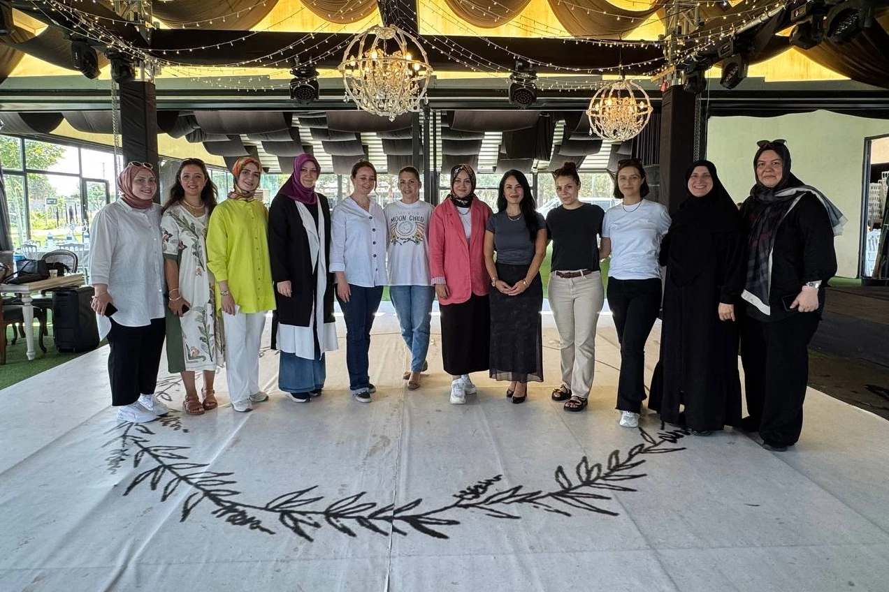 SGM hobi atölyesi öğrencileri ve ailelerinden renkli buluşma