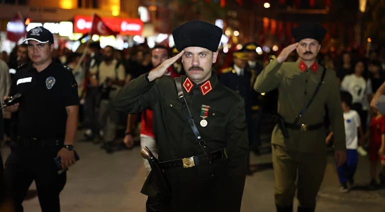 ŞANLI ZAFERİMİZİN COŞKUSU KÜTAHYA