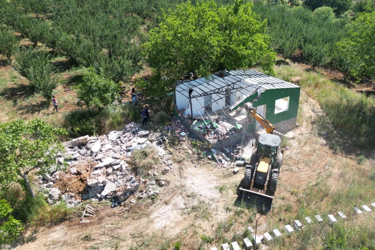 Bursa İnegöl’de kaçak yapıyla kararlı mücadele