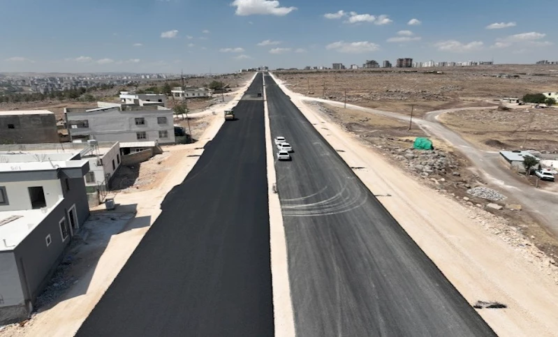 ŞEHİR HASTANESİ YOLUNDA ASFALT SERİMİ HIZLA SÜRÜYOR