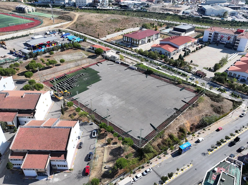 Güllübağlar Antrenman Sahası Yenileniyor