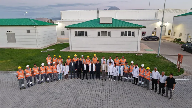 VALİ MEHMET ALİ KUMBUZOĞLU; “SUYU İSRAF ETMEDEN KULLANMAK HEPİMİZİN ORTAK SORUMLULUĞU”