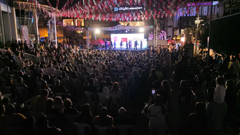 PİŞMANİYE FESTİVALİNİN 2. GÜNÜNDE HALK DANSLARI  EKİPLERİNDEN MUHTEŞEM PERFORMANSLAR