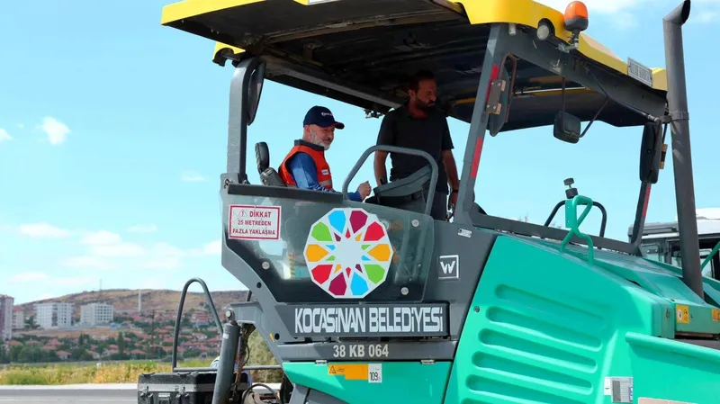 BAŞKAN ÇOLAKBAYRAKDAR: “KOCASİNAN’A 200 MİLYONLUK ULAŞIM YATIRIMIYLA TARİHİ BİR BULVAR KAZANDIRIYORUZ”