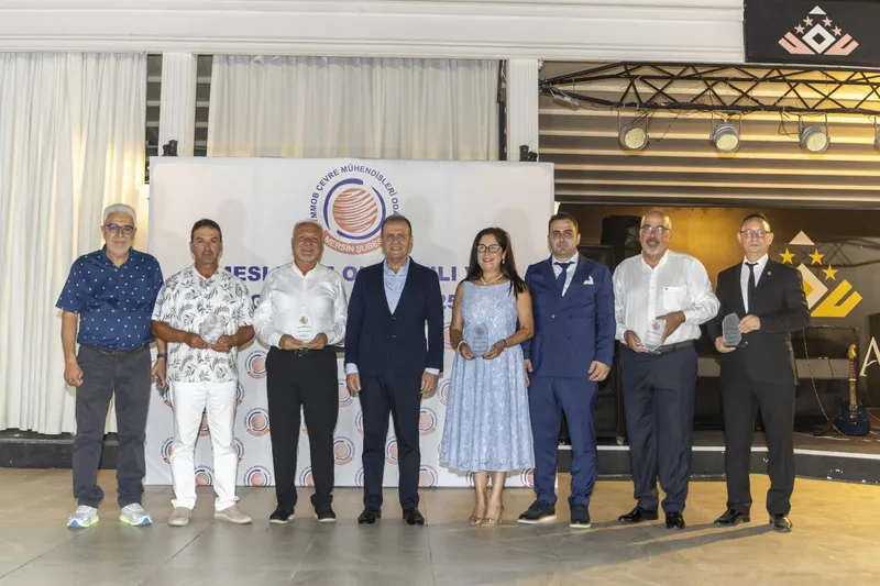 Başkan Seçer, ÇMO Mersin Şubesi’nin Gala Gecesi Programı’na Katıldı