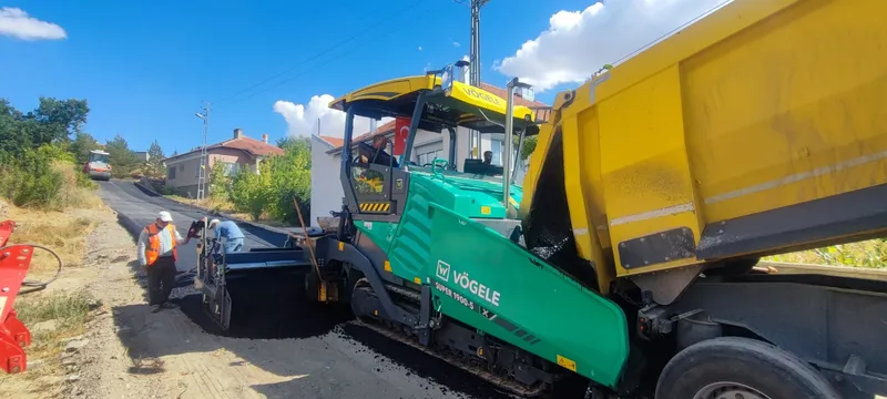 Büyükşehir’den Özvatan İlçe Merkezinde 19 Milyon TL’lik Sıcak Asfalt Yatırımı