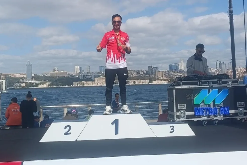 Keşanlı atlet Ahmet Tek’ten İstanbul’da çifte başarı