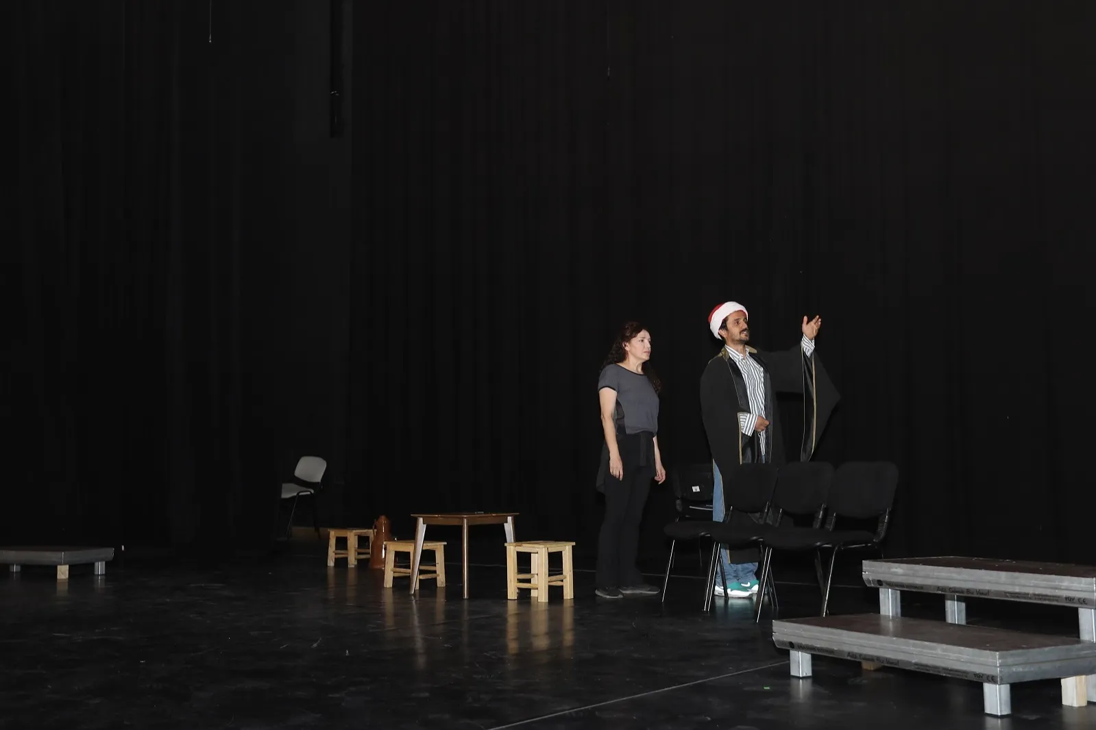 Tamer Karadağlı’dan Gaziantep Şehir Tiyatrosu’na ziyaret