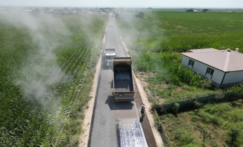 SURUÇ’TA 7 KİLOMETRELİK YOL SATHİ ASFALTLA YENİLENDİ