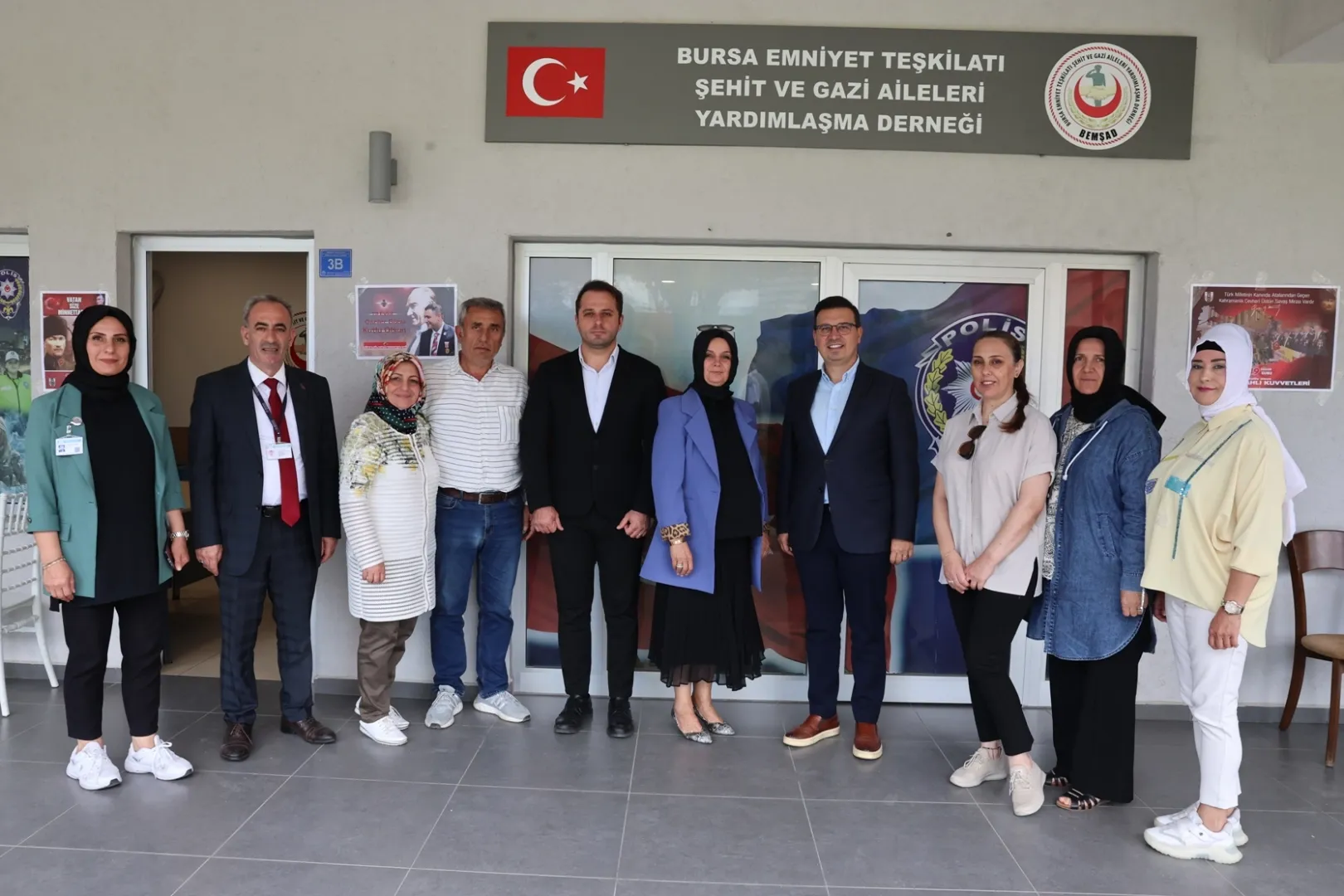 Bursa Nilüfer Belediyesi gazi ve şehit yakınlarının yanında