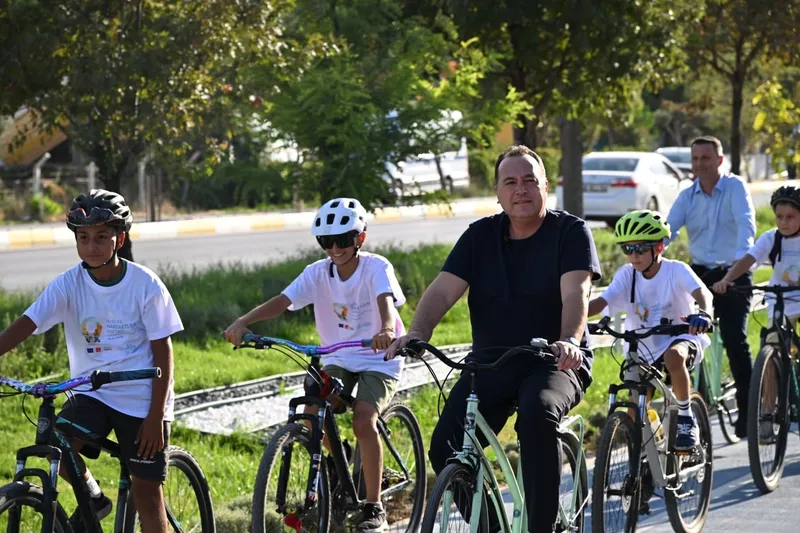 Akhisarlılar Sağlıklı Yaşam İçin Pedal Çevirdi