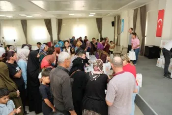 BÜYÜKŞEHİRDEN KIRSAL İLÇELERDEKİ ÖĞRENCİLERE KIRTASİYE DESTEĞİ