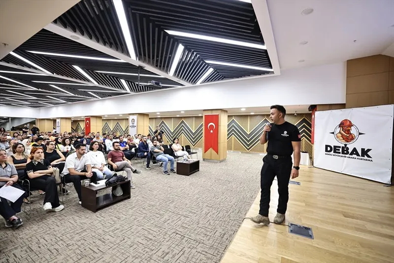 Büyükşehir afetlere karşı gönüllü gücünü artırıyor