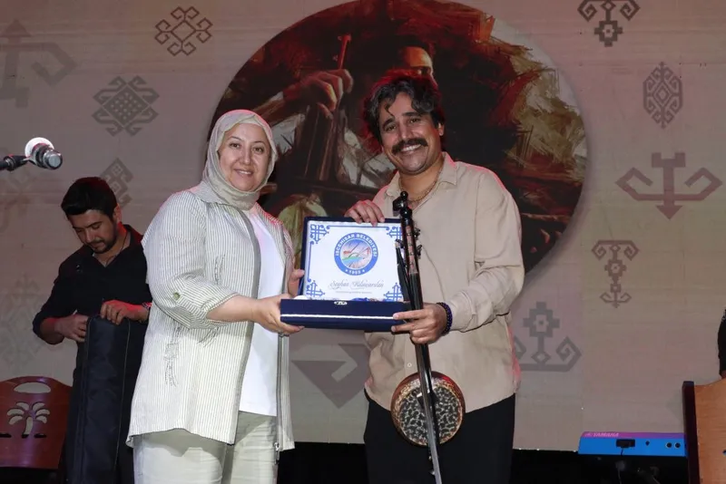 İscehisar’da “Halk Konseri” Coşkusu