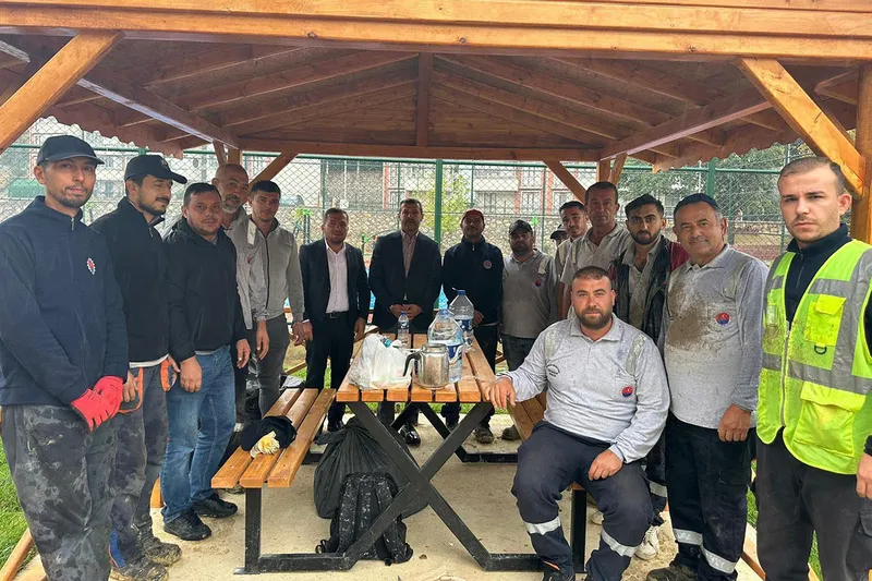 Başkan Çetinkaya, Park ve Bahçeler Müdürlüğünde ki Mesai Arkadaşlarımızı Ziyaret Etti