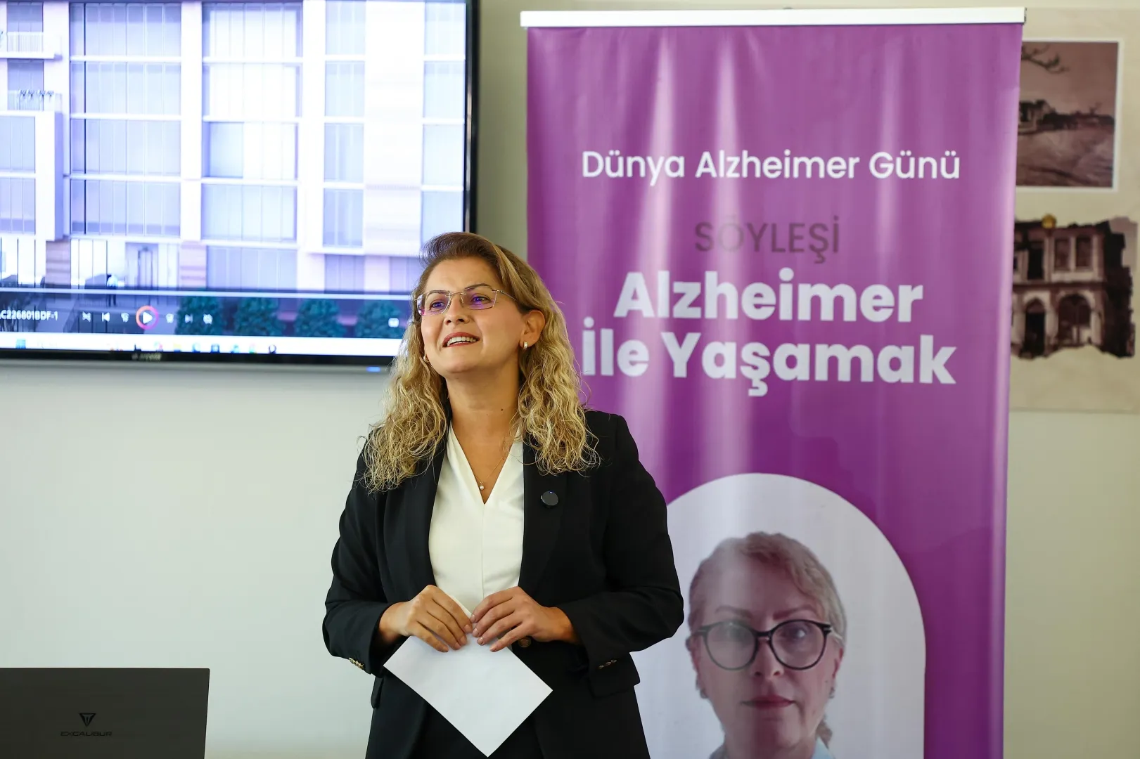 İstanbul Bakırköy’de “Alzheimer ile Yaşamak” söyleşisi