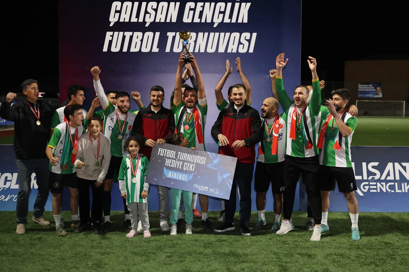 Çalışan Gençlik Futbol Turnuvası’nda dostluk kazandı