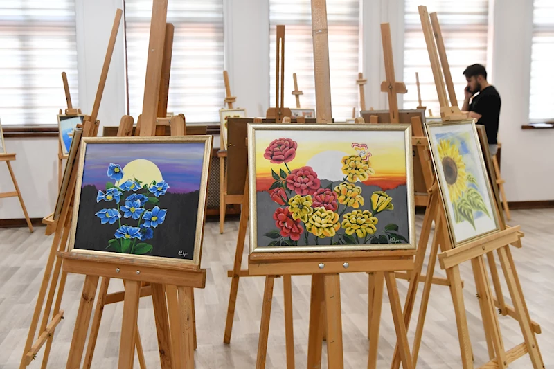 Mamak’ta Dünya Barış Günü’ne Özel Resim Sergisi