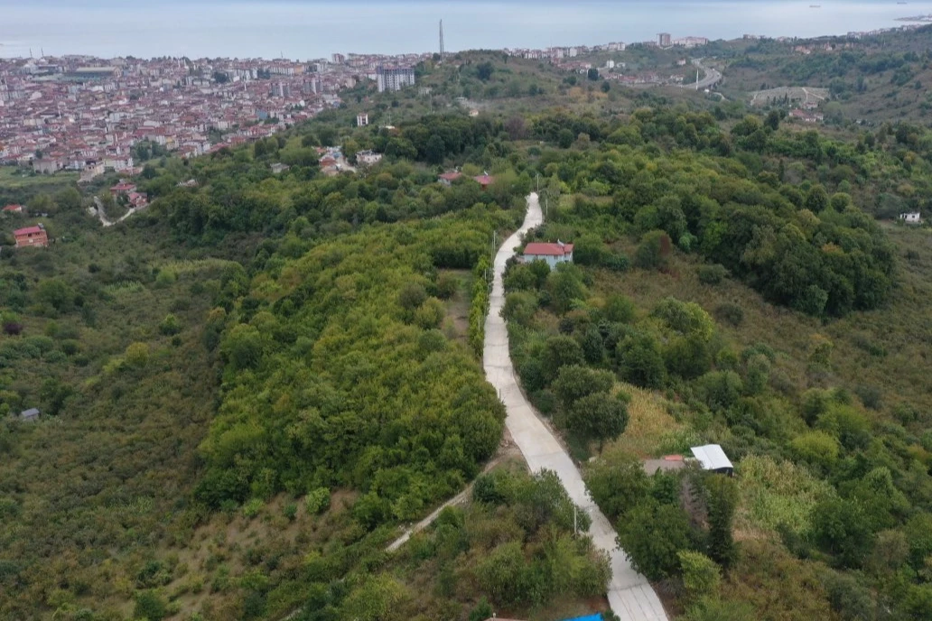 Ordu Büyükşehir’den Ünye Bayramca’ya yol müjdesi