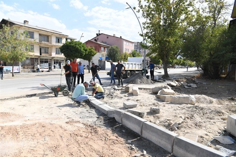 KALDIRIM ÇALIŞMALARIMIZ DEVAM EDİYOR