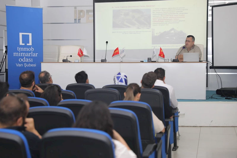 İpekyolu Belediyesinde Depreme Hazırlık Semineri