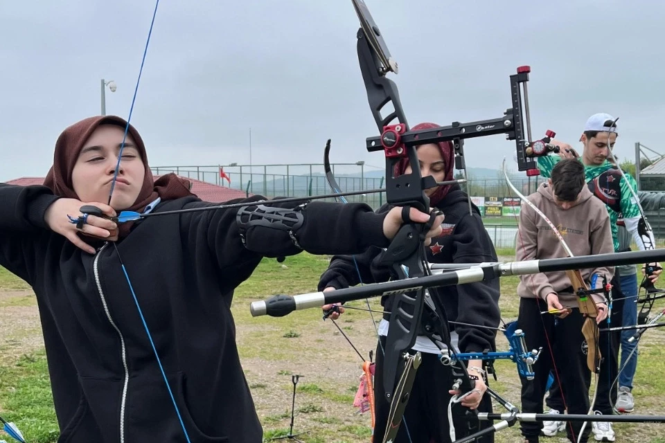 Sakarya’da yaz spor okulları 2 bin 500 gence unutulmaz bir sezon yaşattı