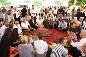 Eşbaşkan Hatun’dan Niğde’deki saldırıda yaralanan tarım işçisine ziyaret