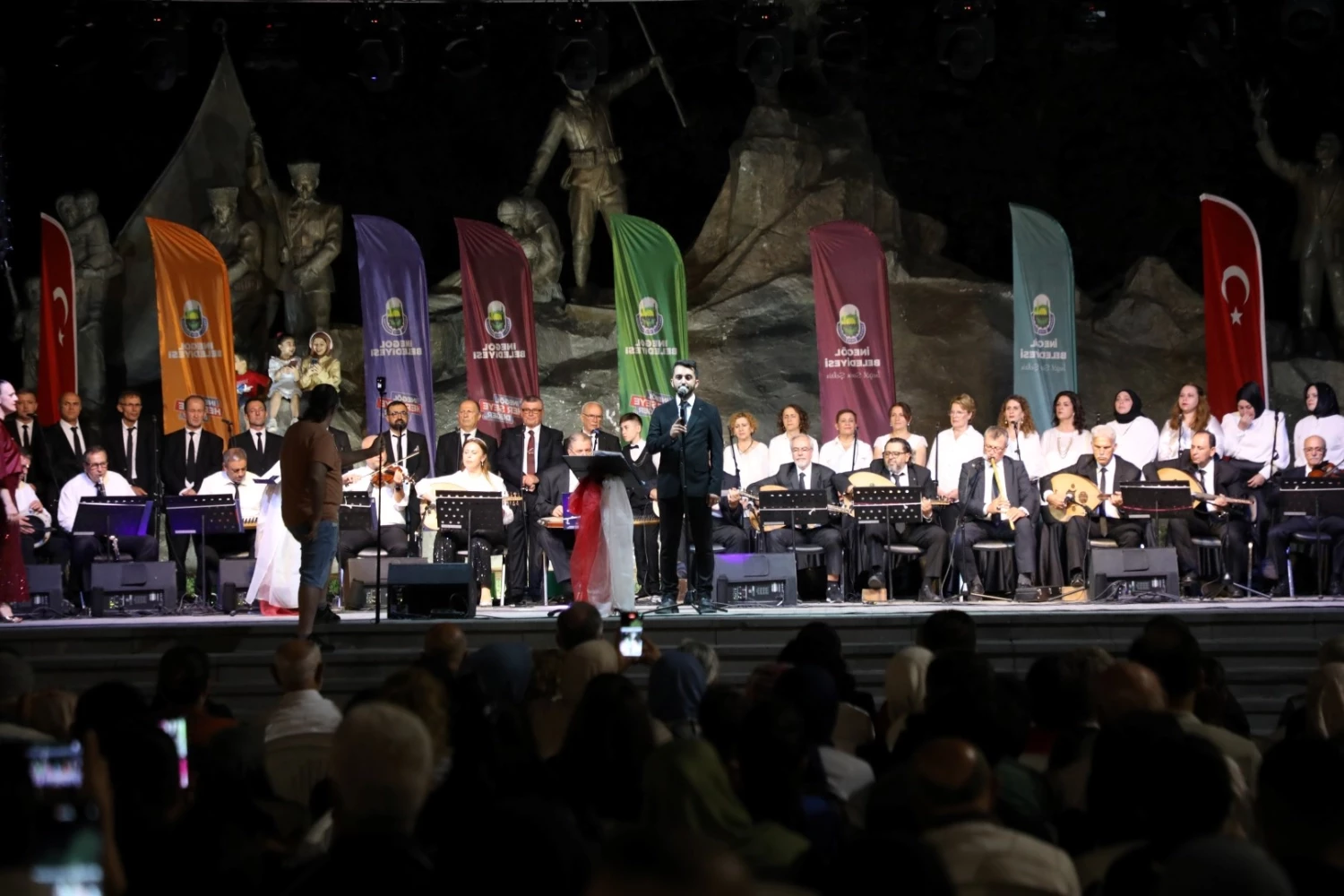 Bursa İnegöl Belediyesi TSM Korosu