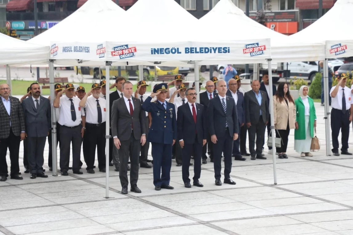 İnegöl’ün 103 yıllık kurtuluş dirilişi anma töreniyle kutlandı