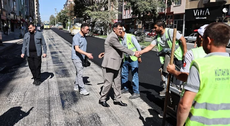 MENDERES CADDESİ’NDE ULAŞIM KONFORUNU ARTIRIYORUZ