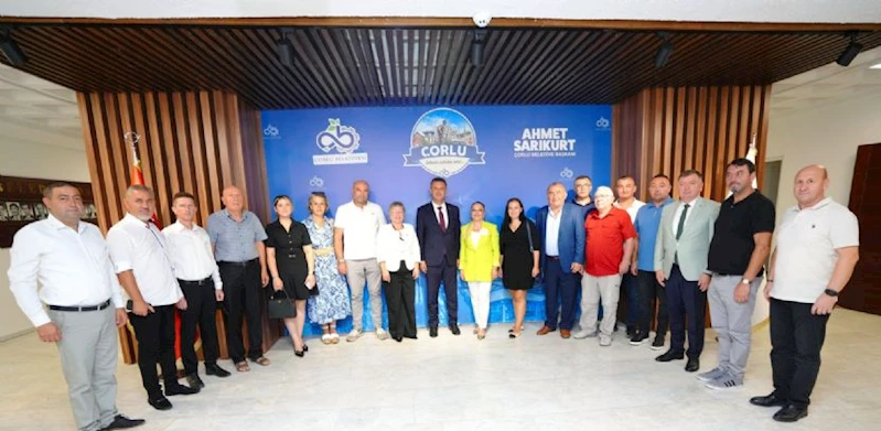 Başkan Sarıkurt, Milletvekili Yontar ve Göçmen Dernekleri Temsilcilerini Ağırladı