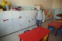 Mardin Büyükşehir Belediyesi’nden Okullarda İlaçlama Çalışması