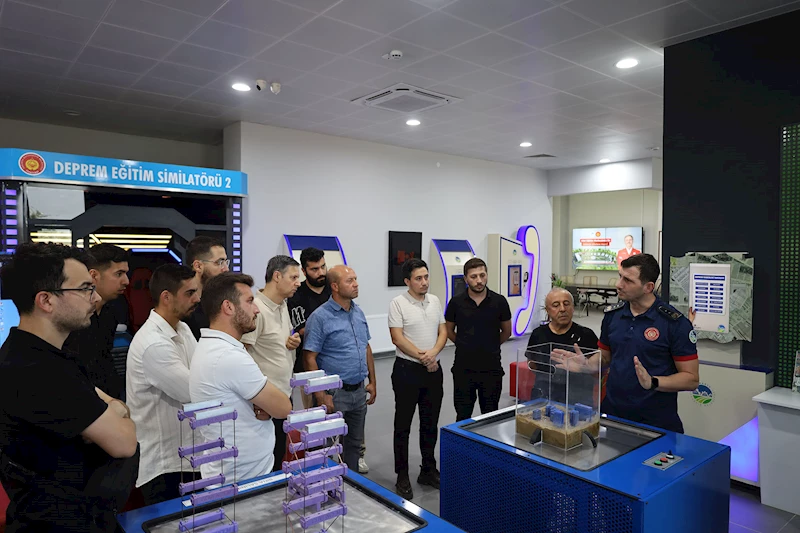 Yangın, yıkım ve felaket anında ne yapılmalı? Büyükşehir ‘simülasyon’ ile öğretiyor…