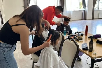 ÜCRETSİZ SAÇ KESİMİ TAMAMLANDI