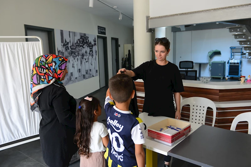 Nilüfer Belediyesi’nden ihtiyaç sahibi öğrencilere kırtasiye desteği