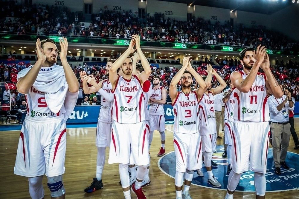 12 Dev Adamın Rakibi Slovenya