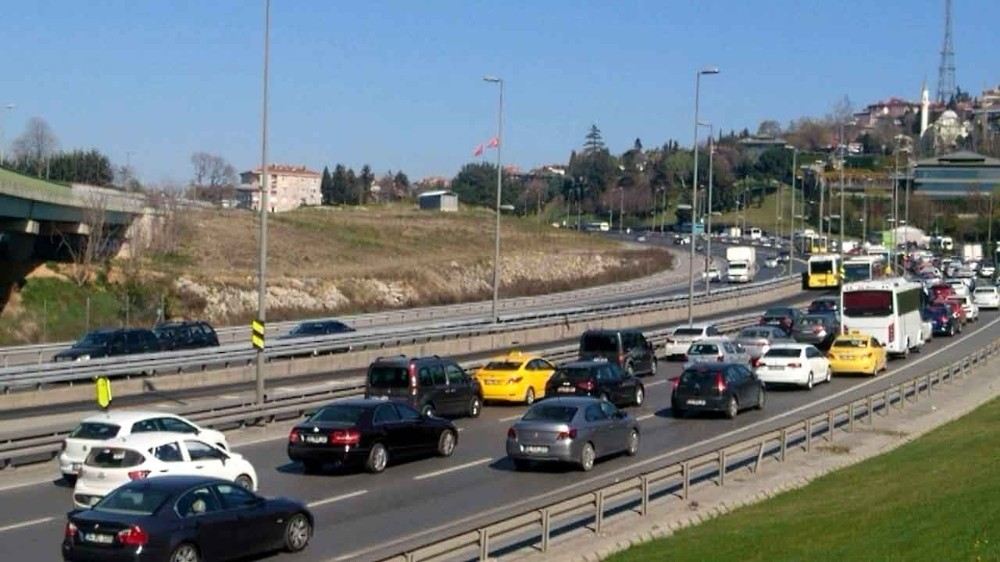 15 Temmuz Şehitler Köprüsünde Araç Yangını