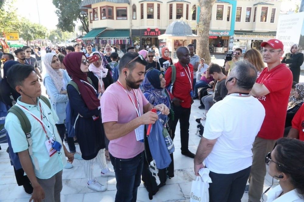 25 Farklı Ülkeden Gelen Öğrenciler Eyüpsultanı Gezdi