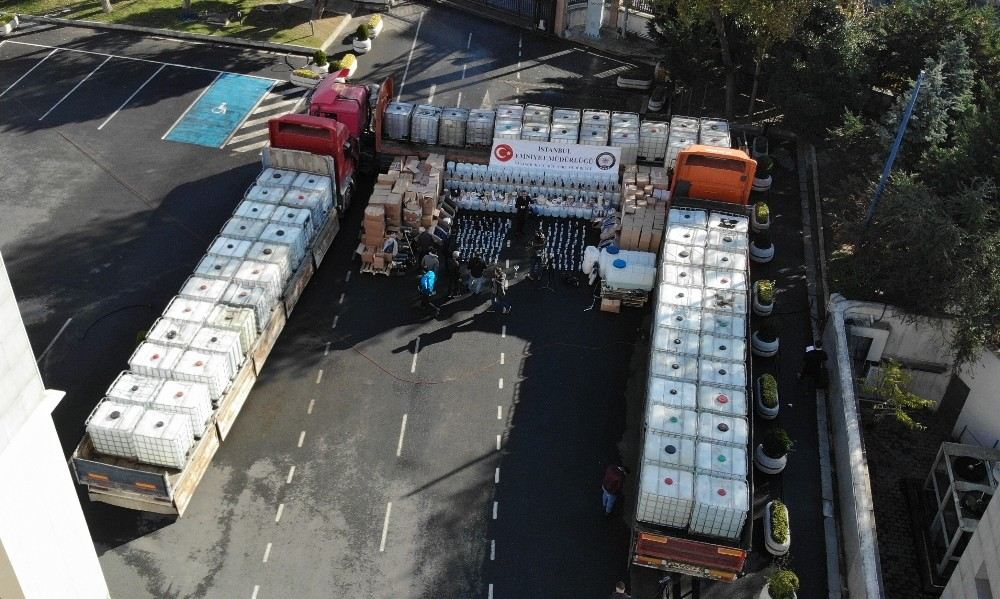 250 Ton Sahte Ve Kaçak İçki Emniyetin Bahçesinde Sergilendi