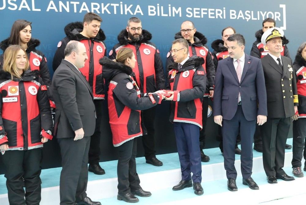 3. Ulusal Antarktika Bilim Seferine Çıkacak Heyet Sakaryadan Uğurlandı