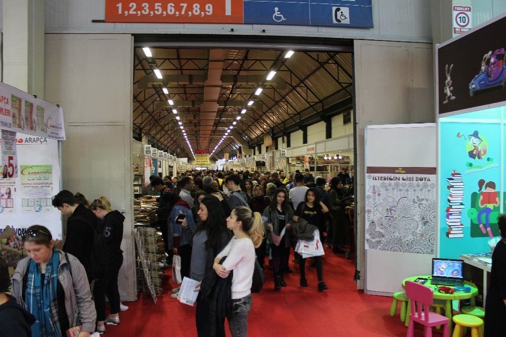 37Nci Uluslararası İstanbul Kitap Fuarı, Kitapseverlere Kapısını Açtı