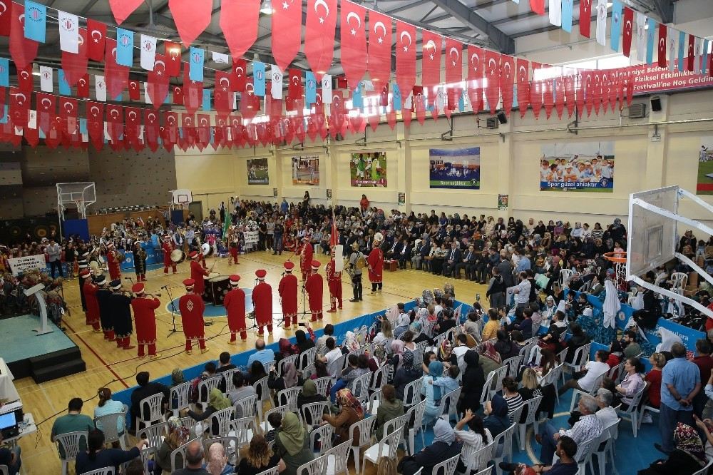 4Üncü Geleneksel Halk Oyunları Festivalinde Ödüller Sahiplerini Buldu