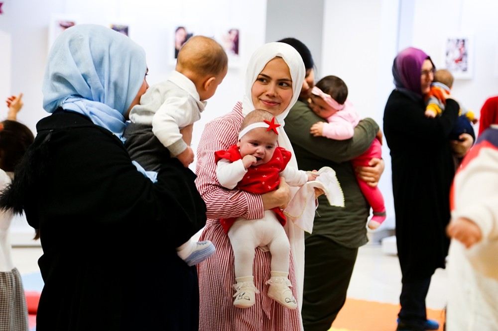 50 Bebek Anneleriyle Doyasıya Eğlendi