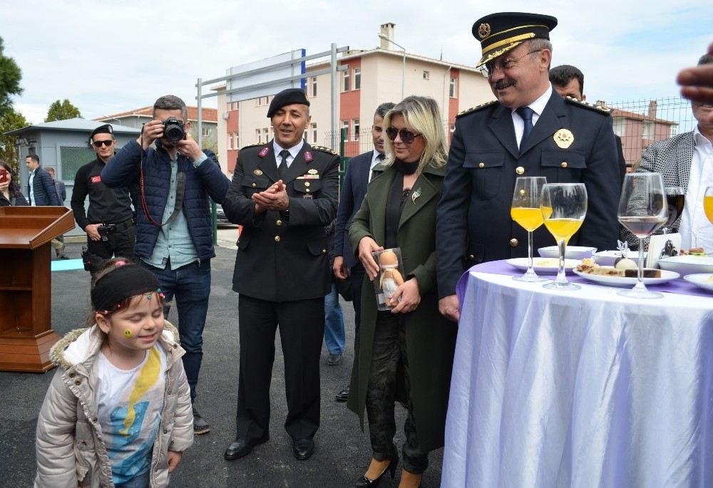 6 Yaşında İstiklal Marşının Tamamını Ezbere Okudu