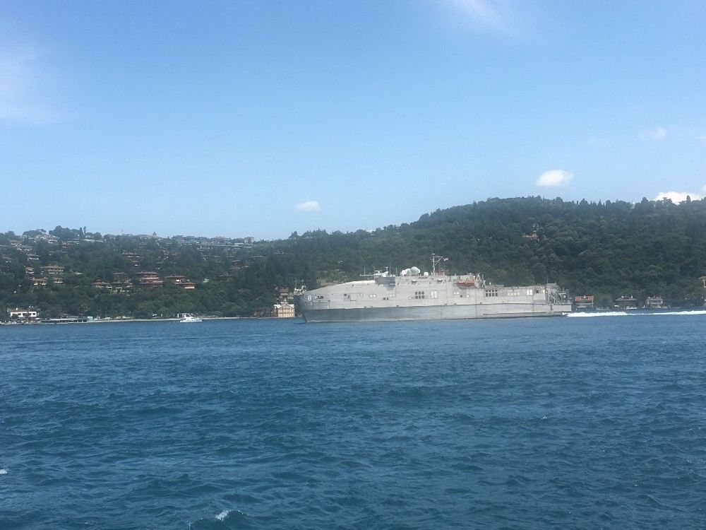 Abd Savaş Gemisi İstanbul Boğazından Geçti