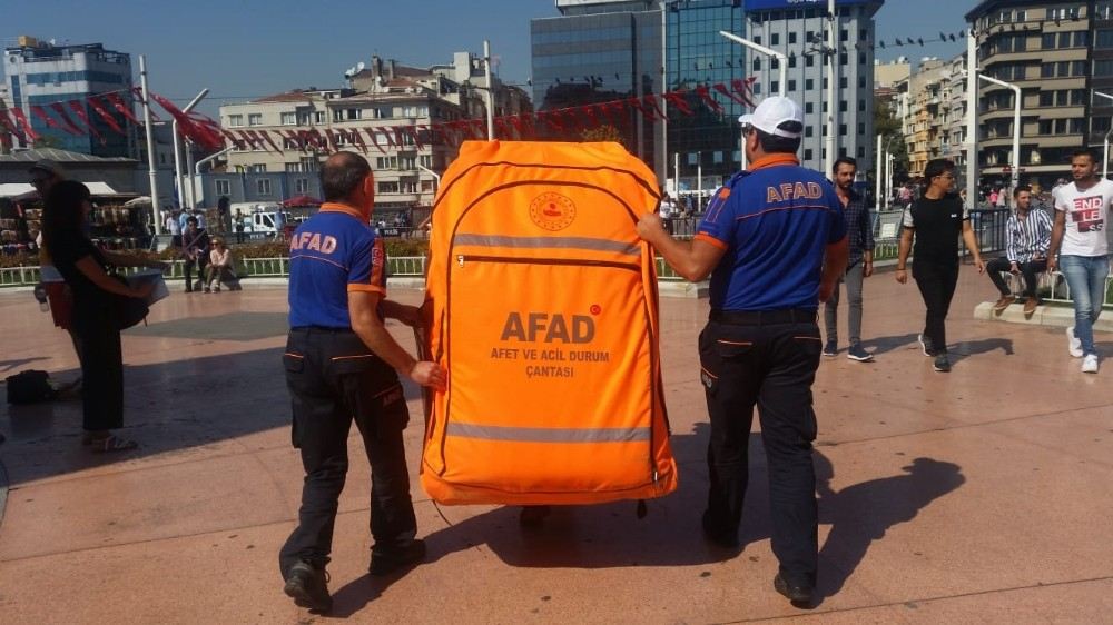 Afaddan Taksimde Deprem Çantası Farkındalığı