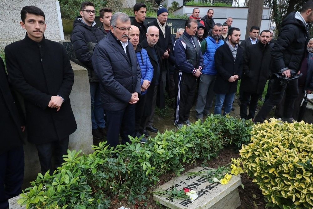 Ak Parti Beykoz Belediye Başkan Adayı Murat Aydın Beykozun İki Unutulmaz İsminin Kabrini Ziyaret Etti