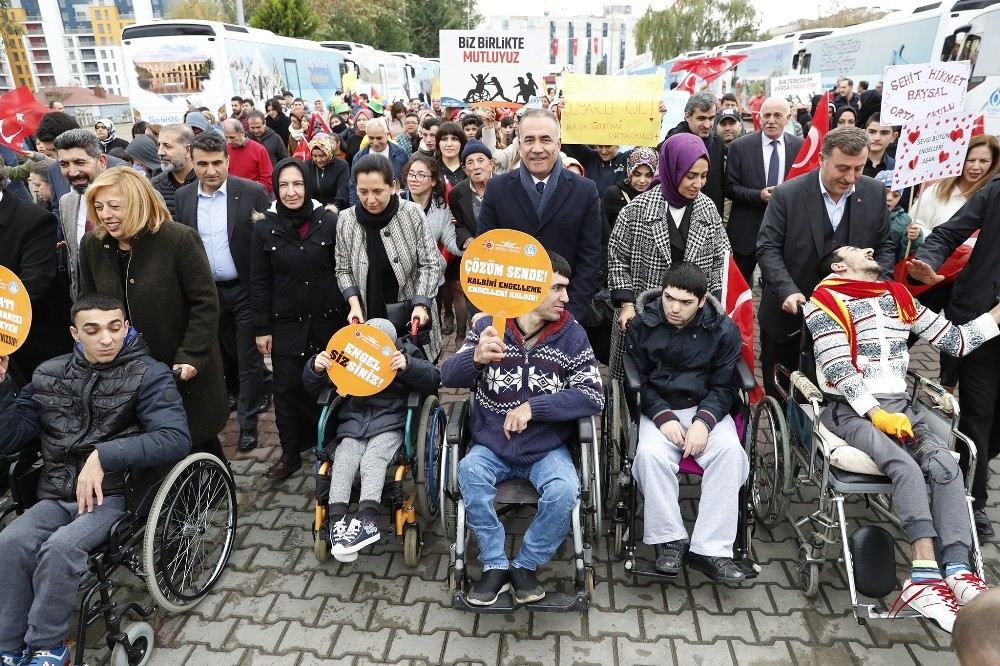 Ak Parti İl Başkanı Şenocak: ?Bizim İktidarımız Döneminde Yaklaşık 25 Kat Daha Fazla Sosyal Yardım Desteğimiz Olmuştur?