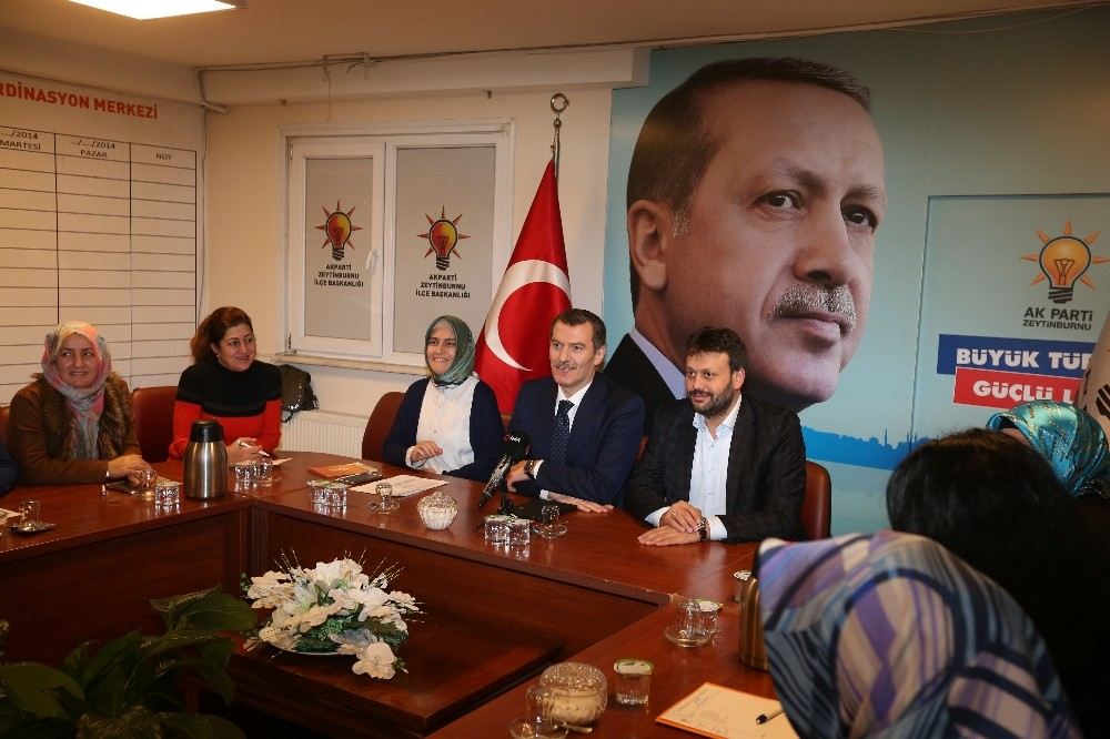 Ak Parti Zeytinburnu Belediye  Başkan Adayı Ömer Arısoy, Down Sendromlu ?İbo İle Kucaklaştı