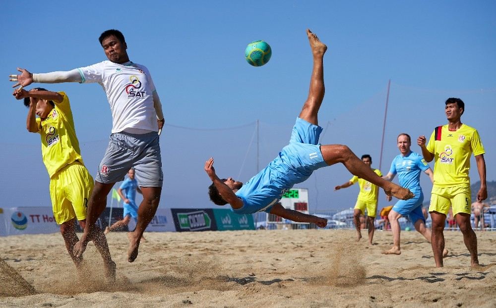 Alanyada Düzenlenen Plaj Futbolu Şampiyonası Nefes Kesti